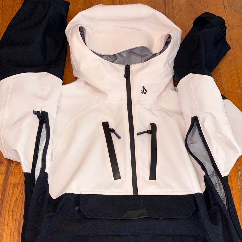 Volcom Men's Brighton Pullover Anorak Hooded Jacket in Pink/Black - Picture 6 of 14